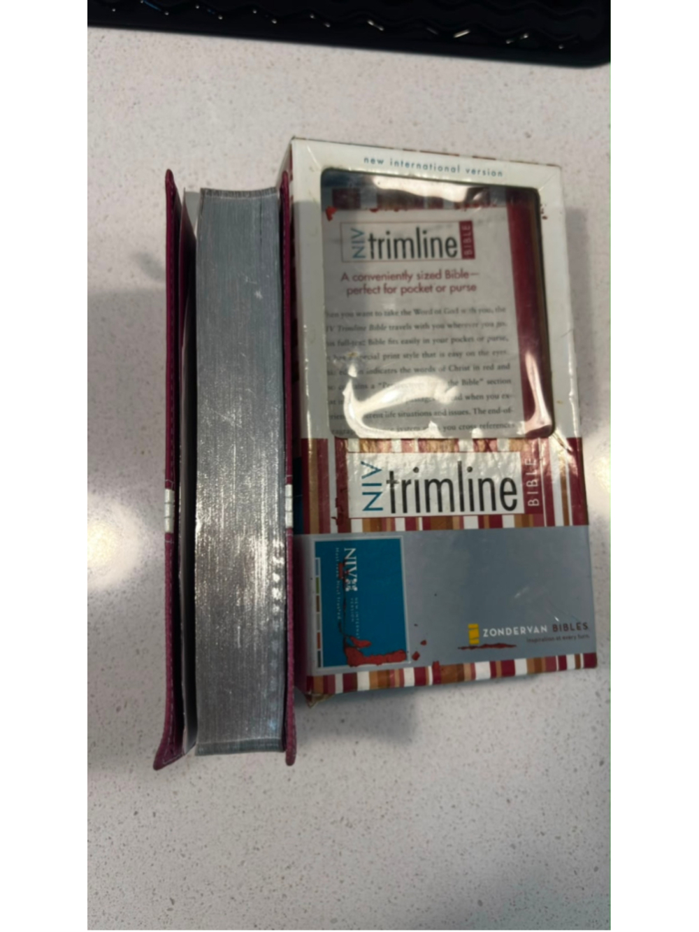NIV Trimline Bible Zondervan Compact Burgundy Silver Edge Red Letter #C06